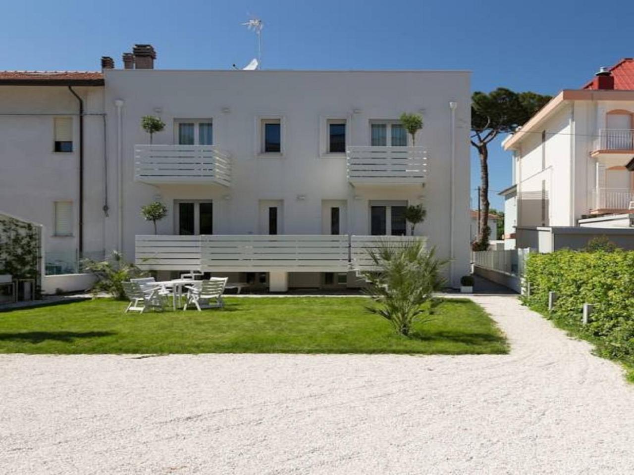 Residence Giardino Riccione Luaran gambar